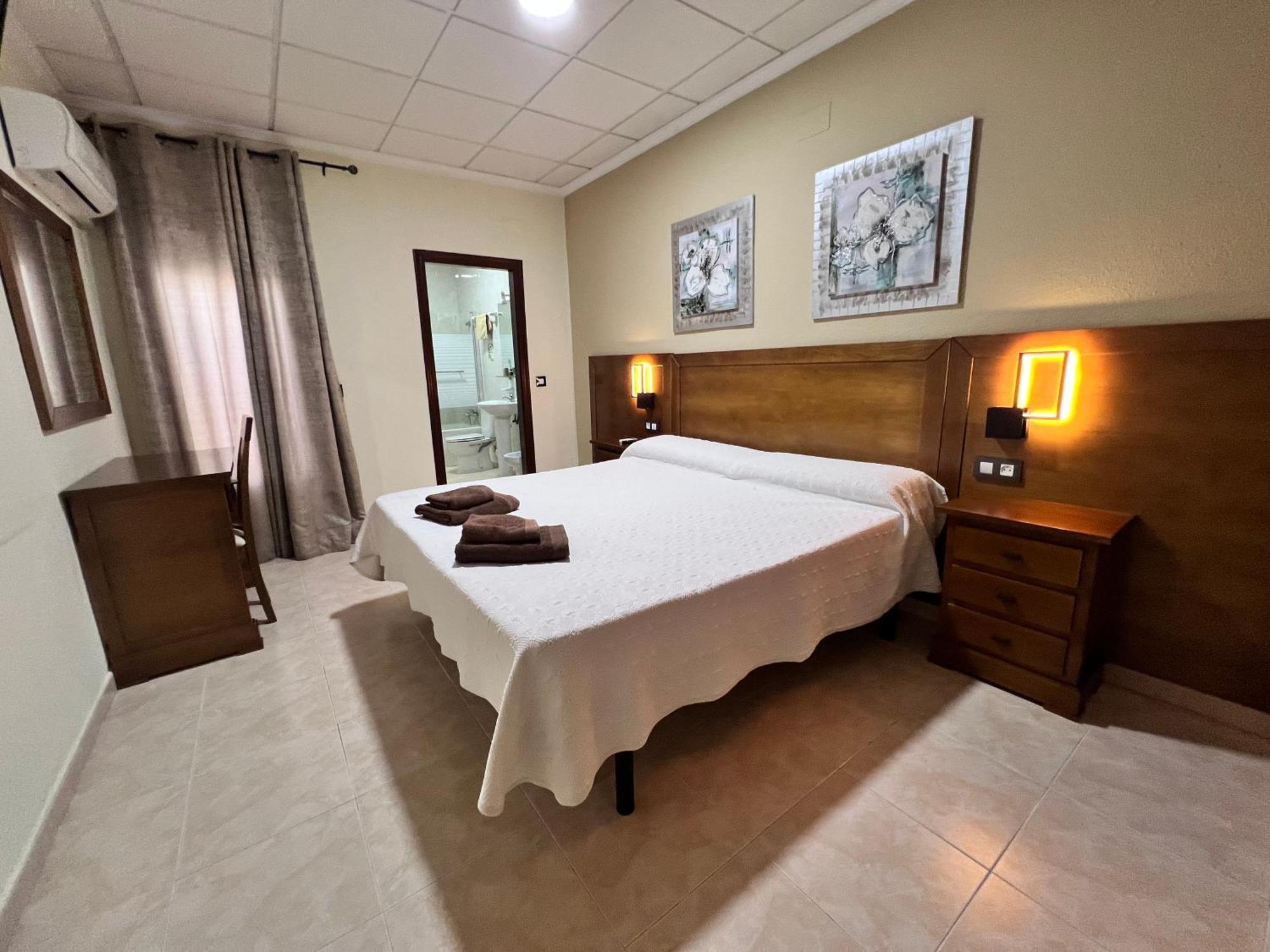 Hotel Don Juan Puente de Génave Eksteriør bilde