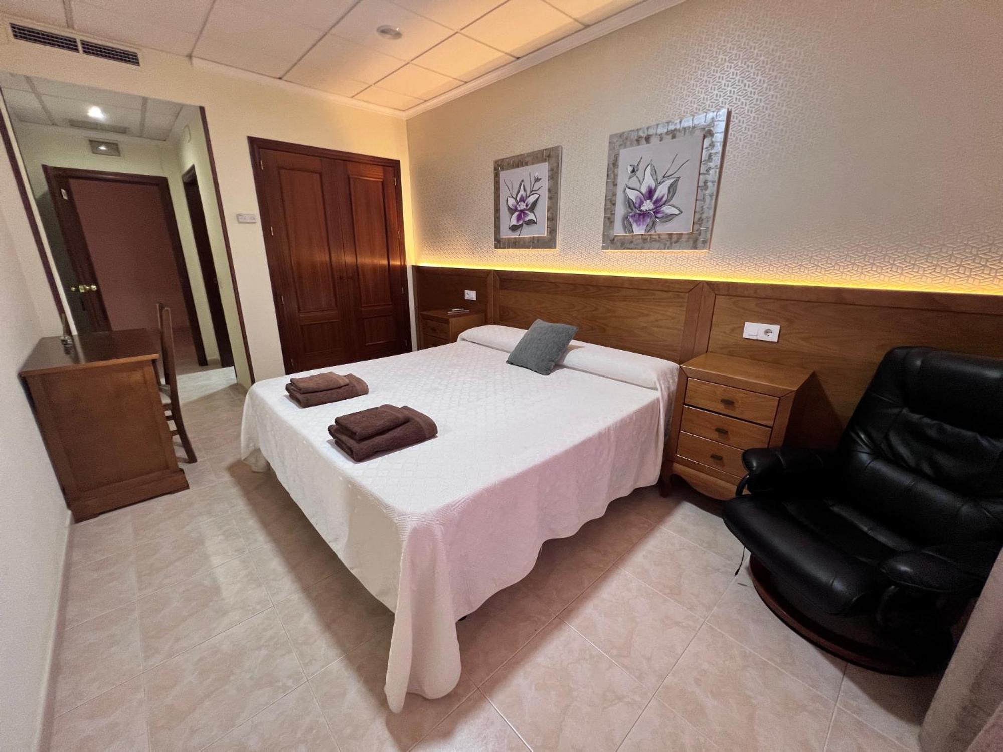 Hotel Don Juan Puente de Génave Eksteriør bilde