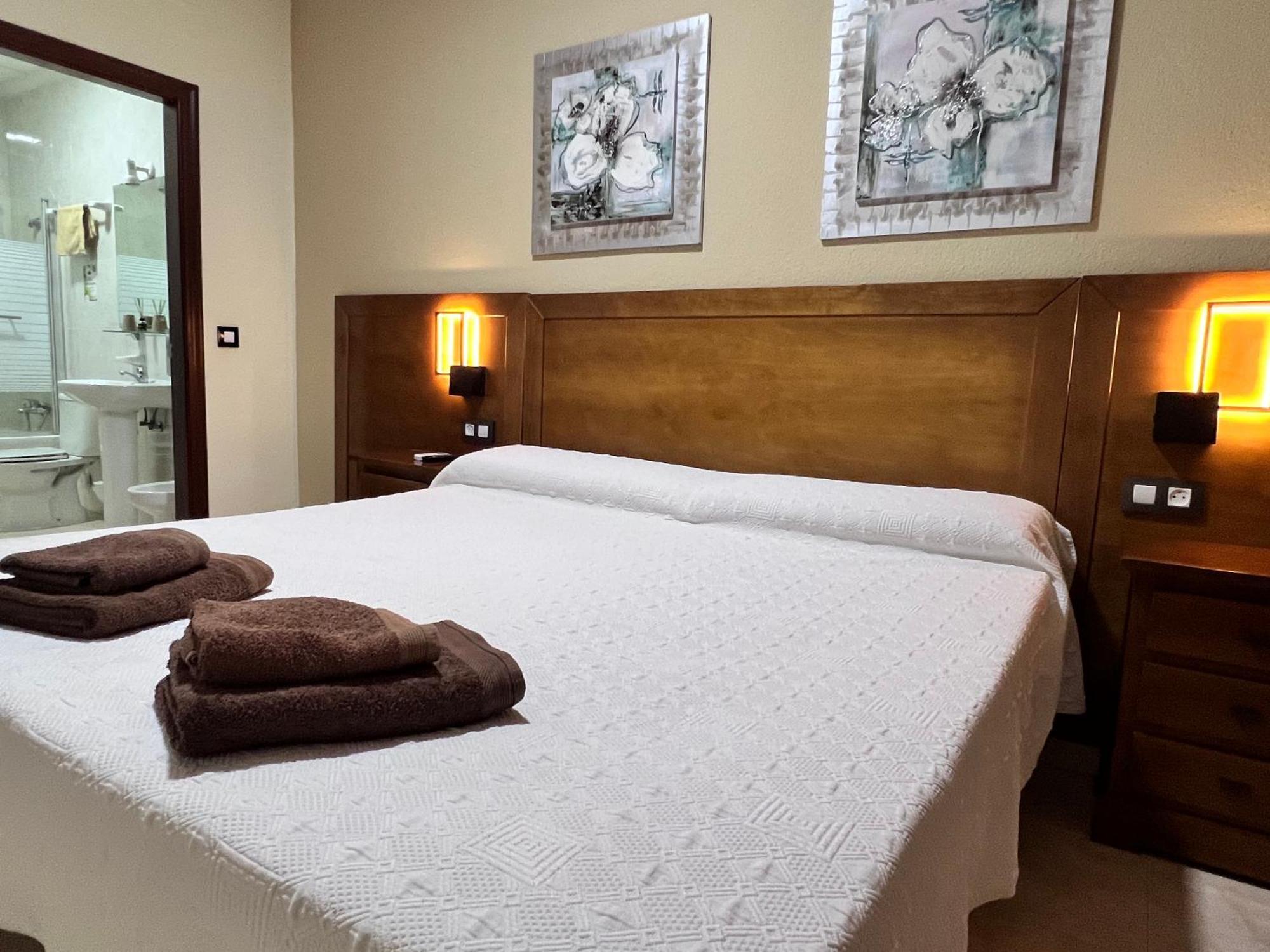 Hotel Don Juan Puente de Génave Eksteriør bilde