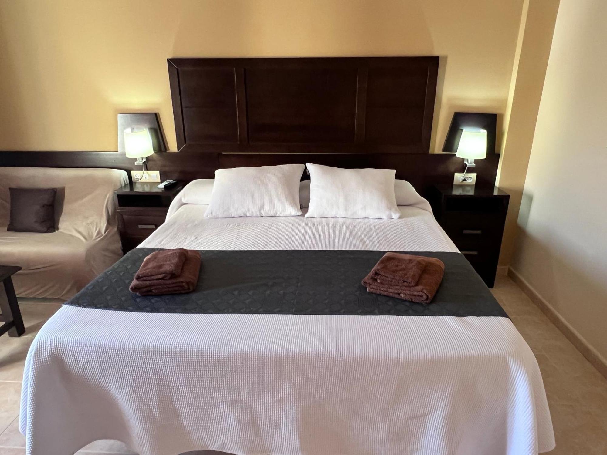 Hotel Don Juan Puente de Génave Eksteriør bilde